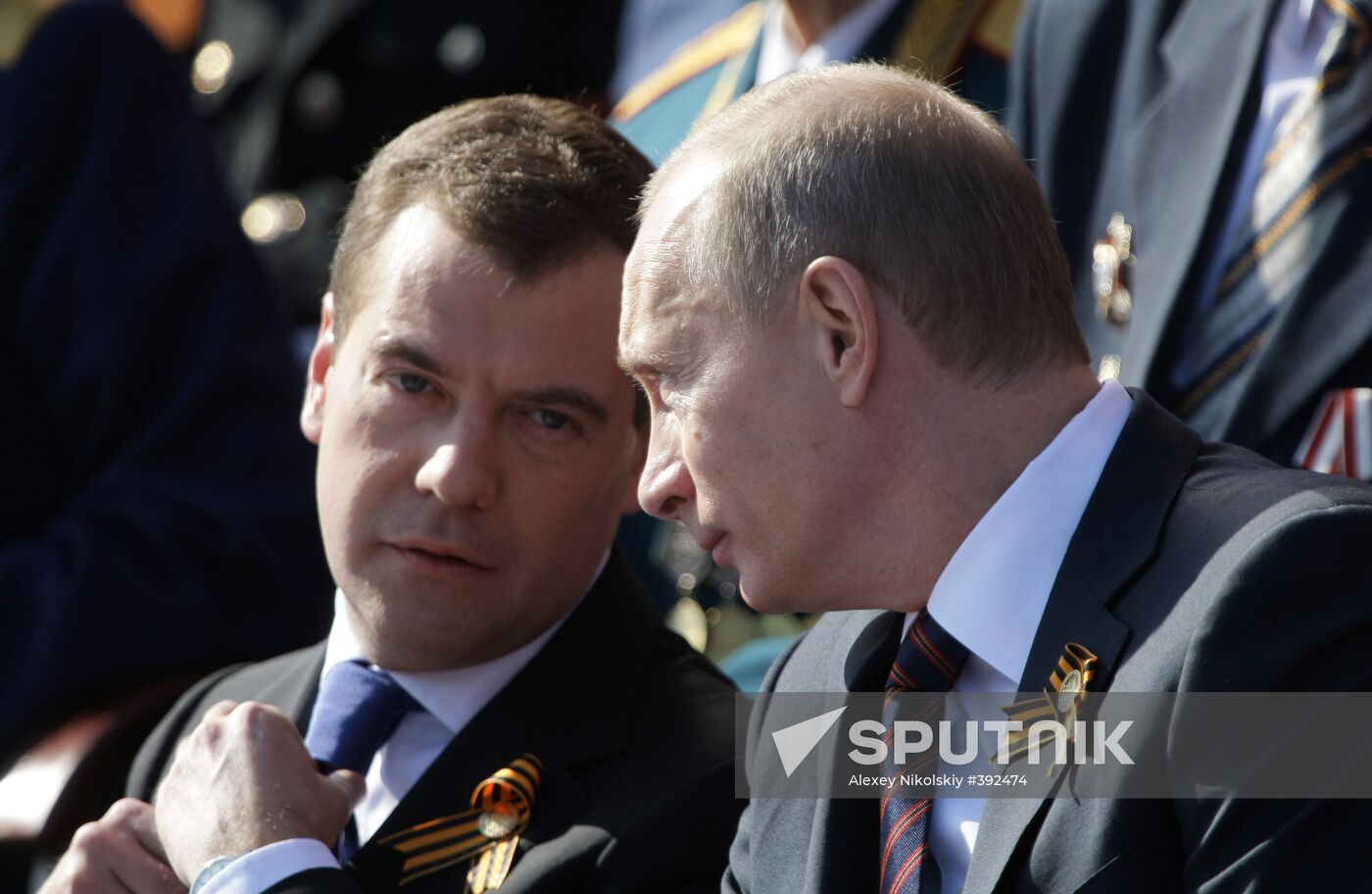 Russian President, PM attend Victory Day parade