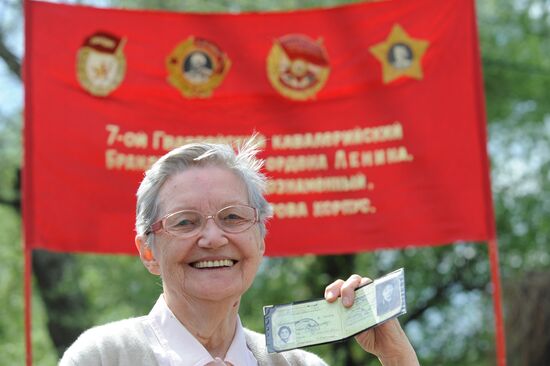 WWII veterans meet in Gorki Park