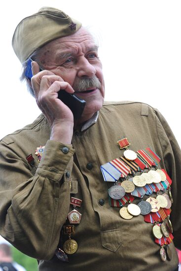 WWII veterans meet in Gorki Park
