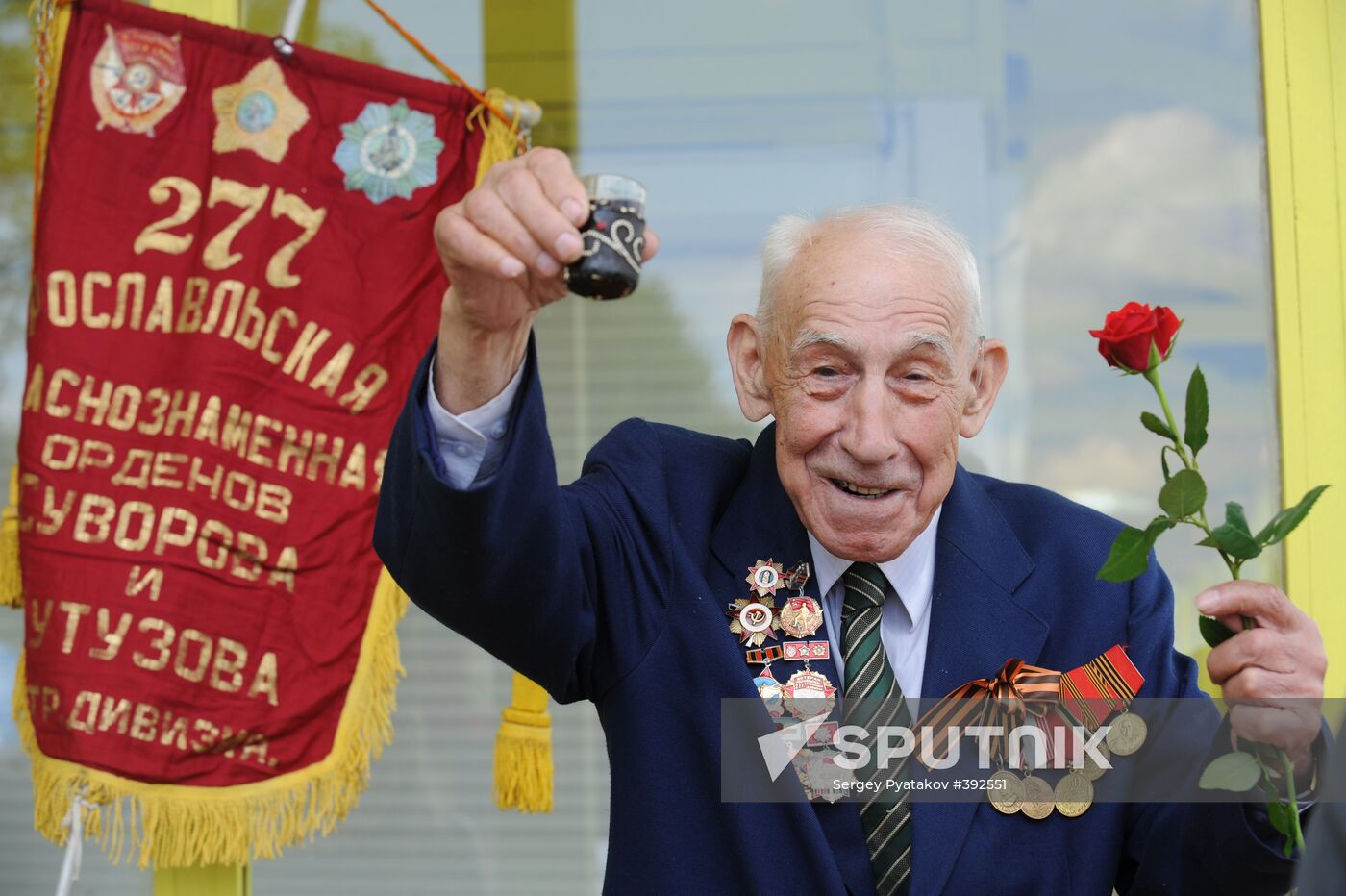 WWII veterans meet in Gorki Park
