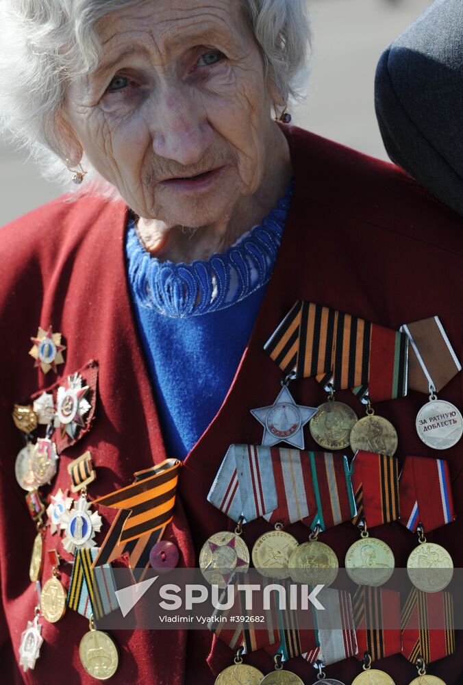 WWII veterans meet in Gorki Park