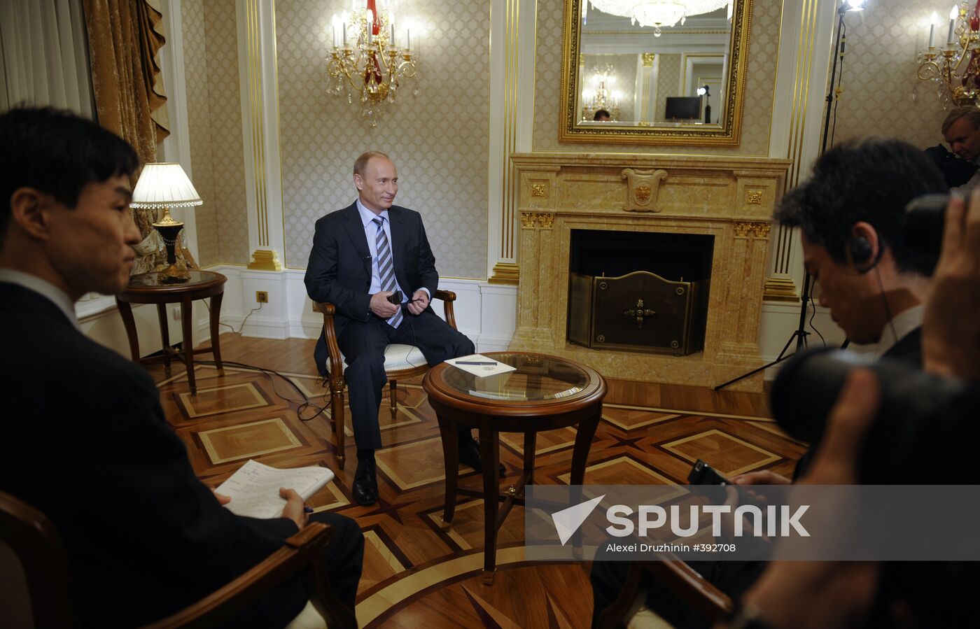 Vladimir Putin gives interview to Japanese media