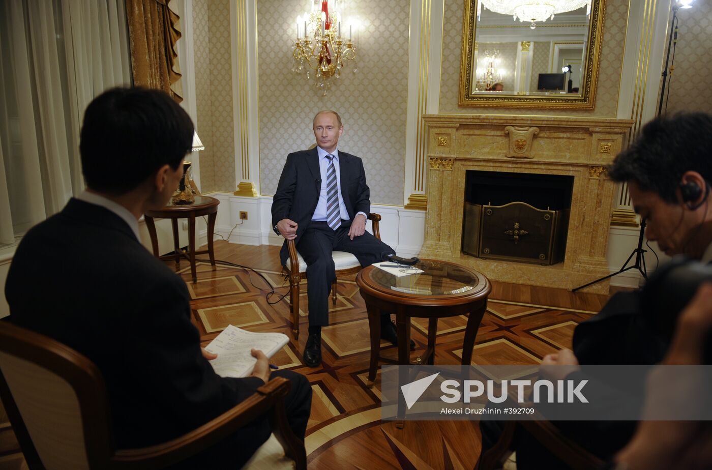Vladimir Putin gives interview to Japanese media