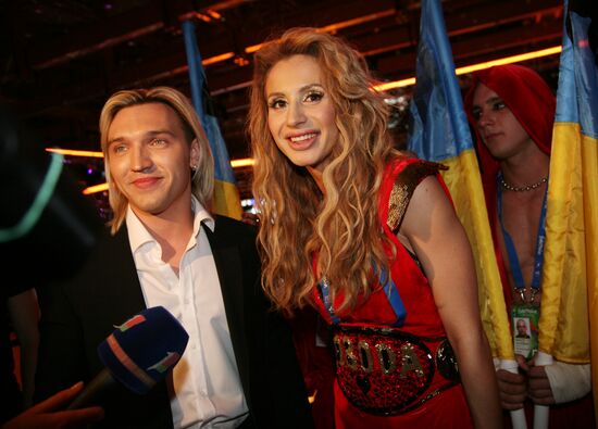 Pyotr Yelfimov (Belarus), Svetlana Loboda (Ukraine)