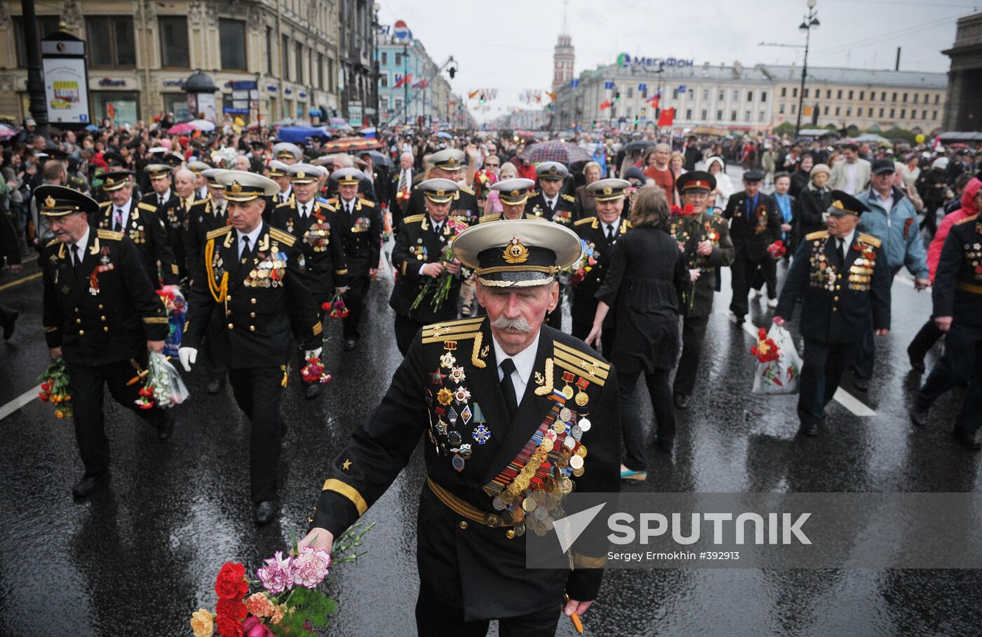 Great Patriotic War veterans march in St. Petersburg