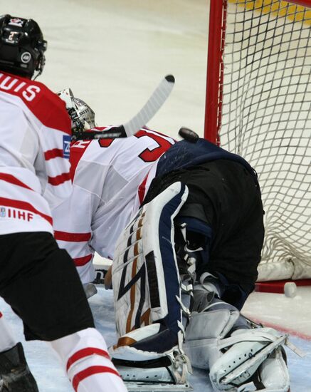 2009 World Ice Hockey Championship final. Russia 2-1 Canada