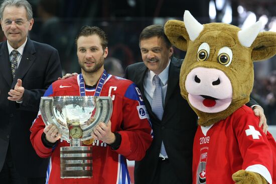 2009 World Ice Hockey Championship final. Russia 2-1 Canada