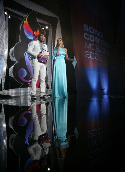 TV presenter Andrey Malakhov and singer Alsu