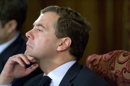 Russian President meets with Communist Party leaders