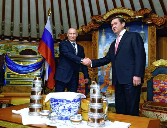 Russian PM Vladimir Putin meets with Mongolian President