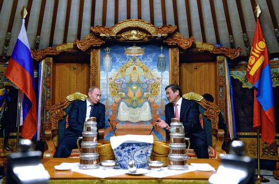 Russian PM Vladimir Putin meets with Mongolian President