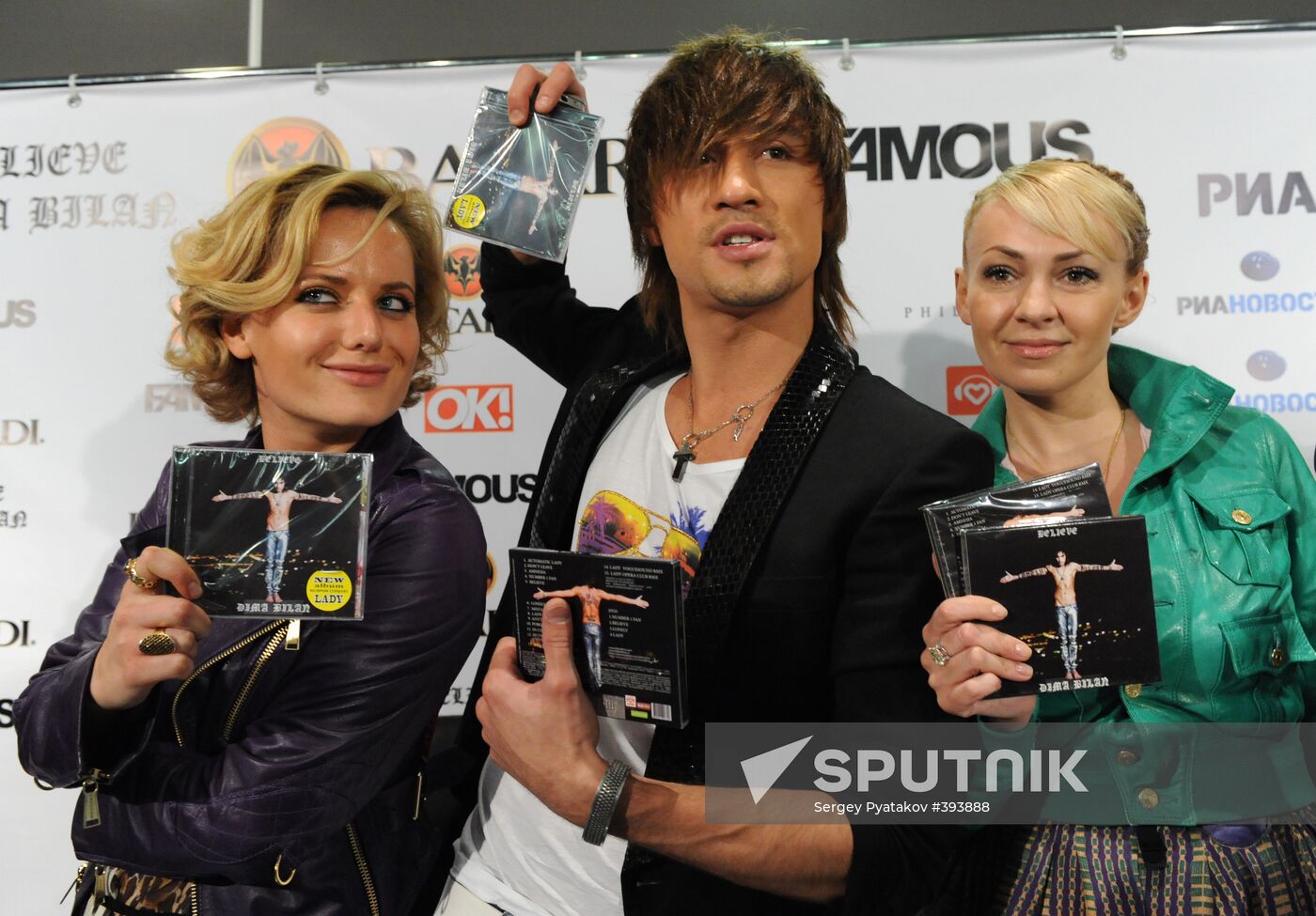 Dima Bilan, Yana Rudkovskaya give news conference at RIA Novosti