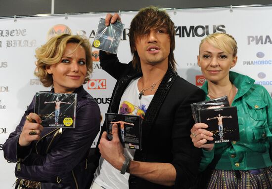 Dima Bilan, Yana Rudkovskaya give news conference at RIA Novosti