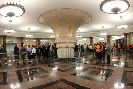 Kurskaya Station, Circular Line, opens its lobby after repairs