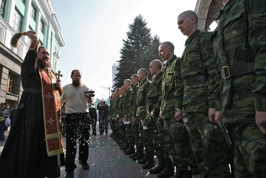Novosibirsk conscripts seen off to President's Regiment