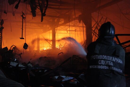 Storehouse of Pochta Rossii (Russian Post) in Klimovsk on fire