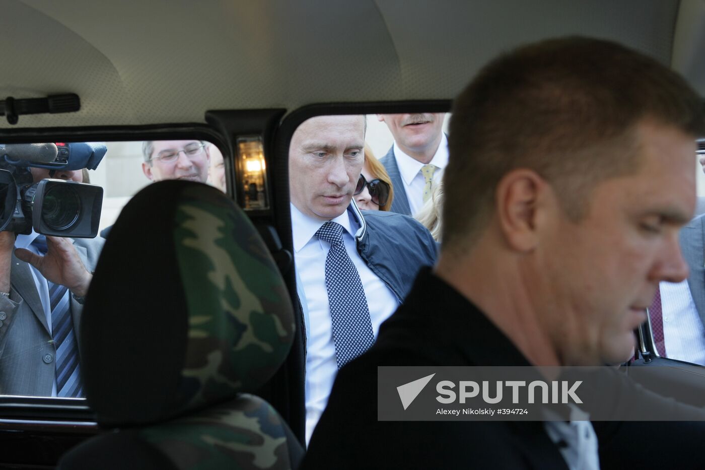 Putin showed journalists his Niva SUV in Sochi