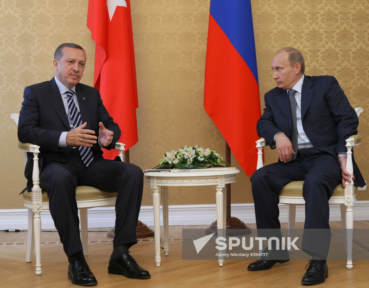 Vladimir Putin, Recep Tayyip Erdoğan meet in Sochi