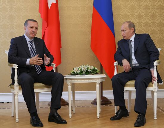 Vladimir Putin, Recep Tayyip Erdoğan meet in Sochi