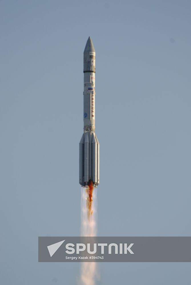 Proton-M with ProtoStar II satellite launched from Baikonur