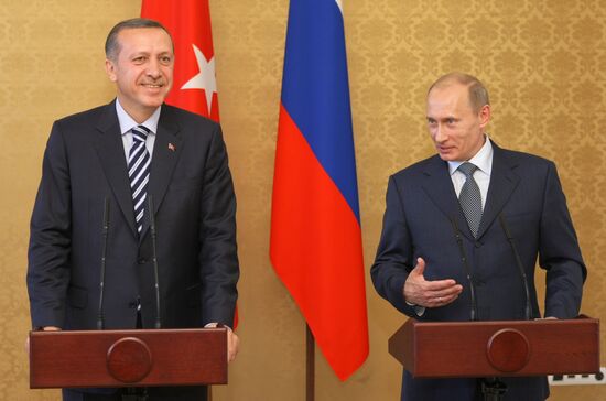 Putin meets Recep Tayyip Erdoğan in Sochi