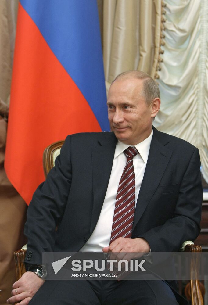 Russian, Norwegian PMs meet