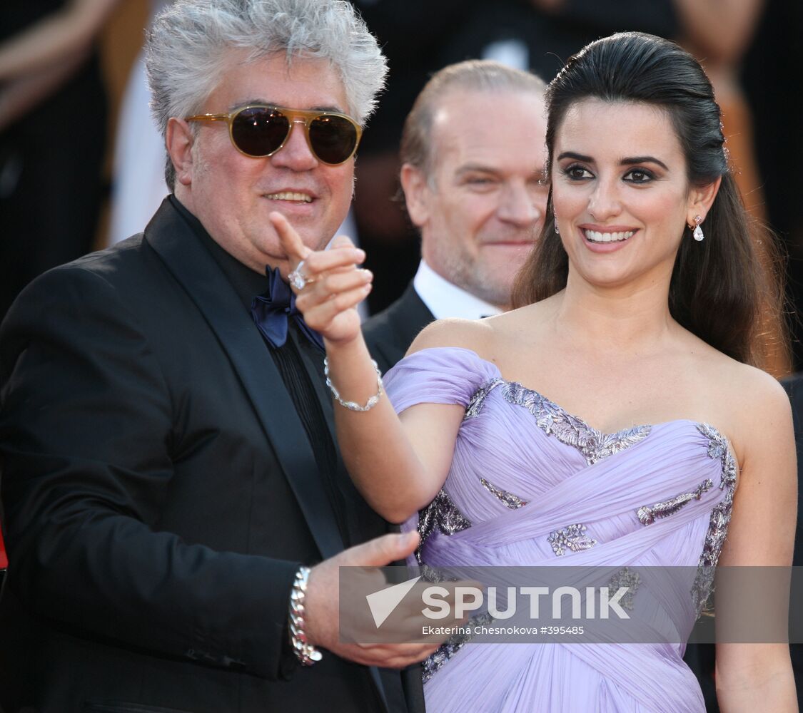 Pedro Almodovar and Penelope Cruz