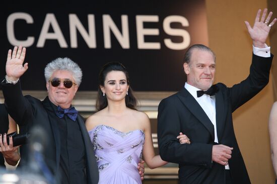 Pedro Almodovar, Penelope Cruz and Lluis Homar