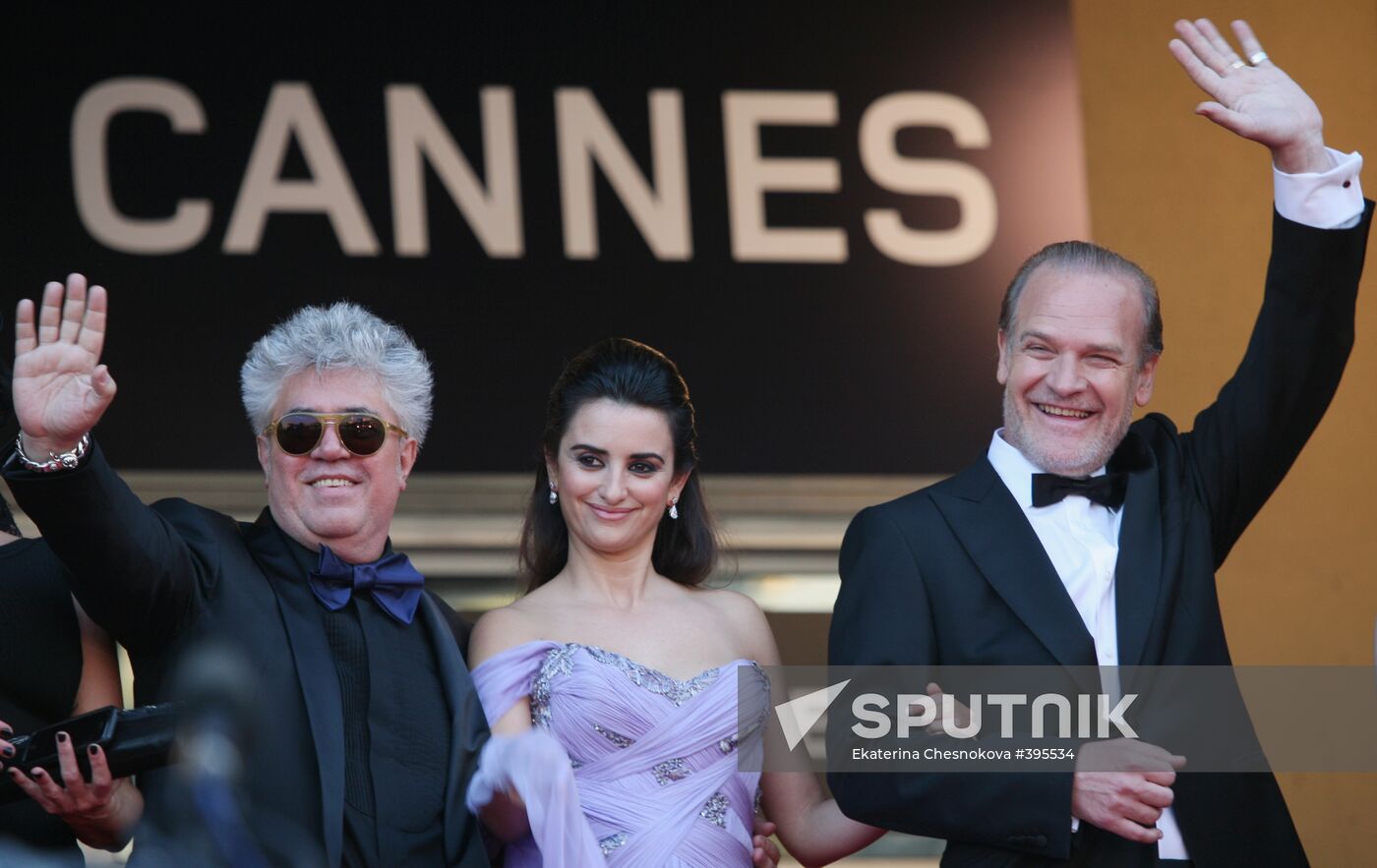 Penelope Cruz, Lluis Homar and Pedro Almodovar