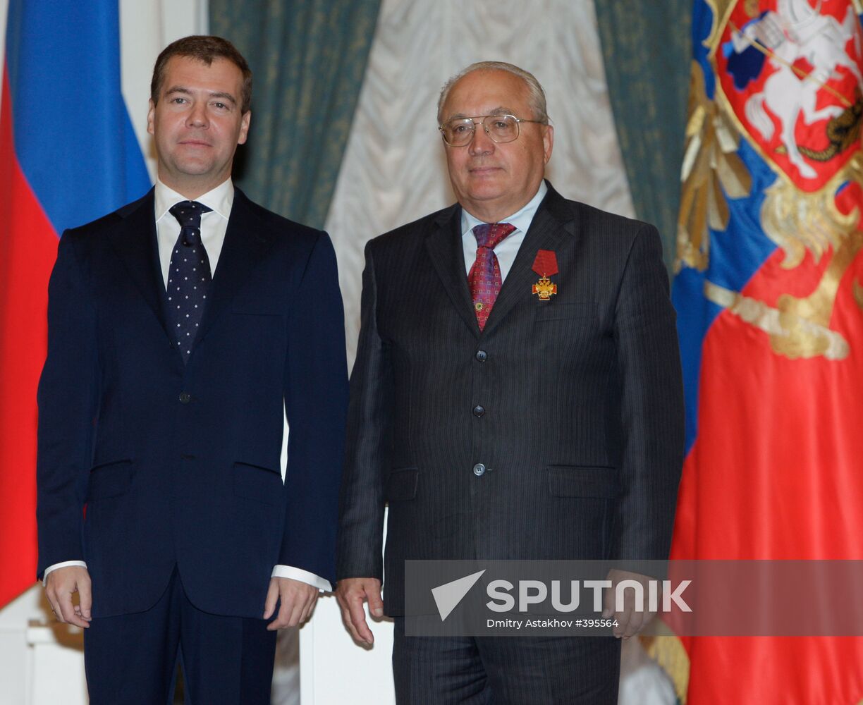 Russian President Dmitry Medvedev presents state awards