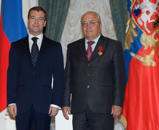 Russian President Dmitry Medvedev presents state awards