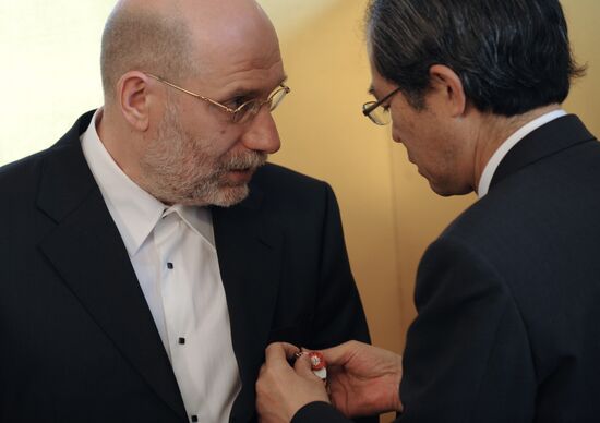 Masaharu Kono and Boris Akunin