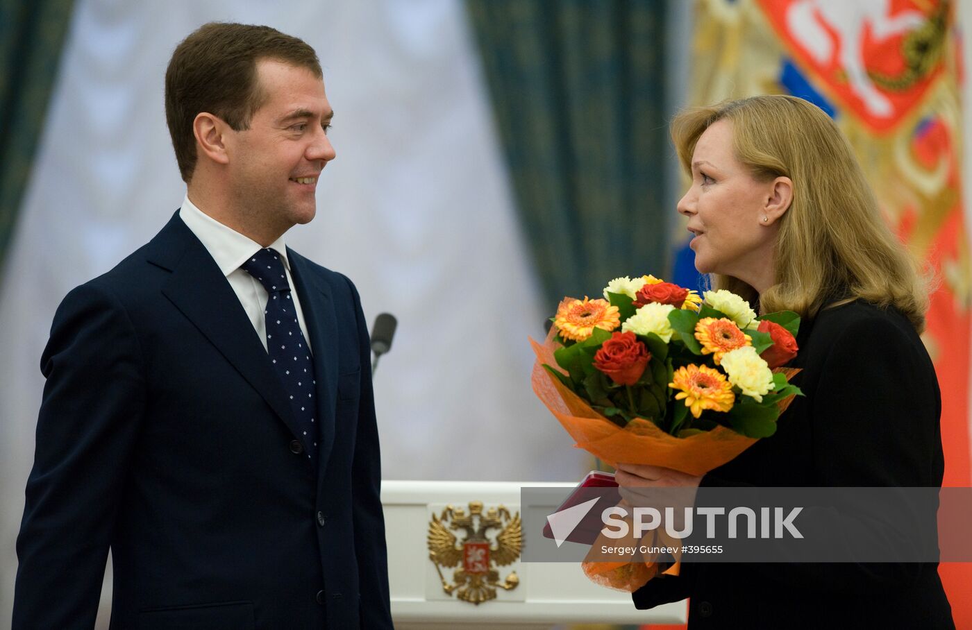 Russian President Dmitry Medvedev presents state awards