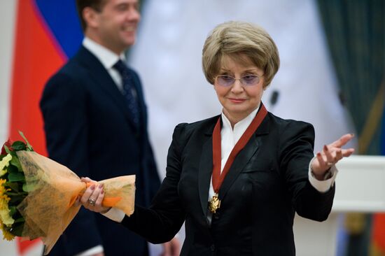 Russian President Dmitry Medvedev presents state awards