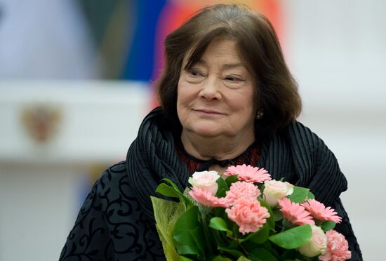 Russian President Dmitry Medvedev presents state awards