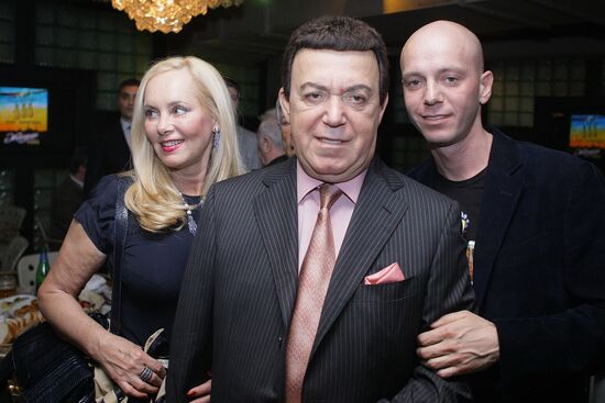 Iosif Kobzon with family