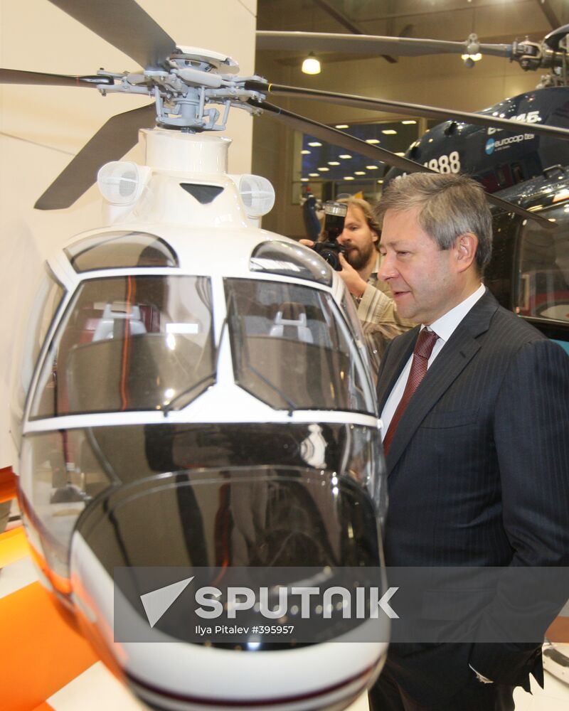 Russian presidential aide attends HeliRussia 2009