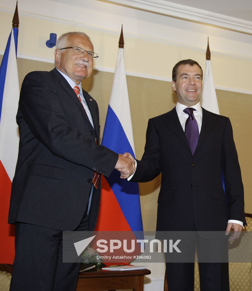 Russian, Czech Presidents meet