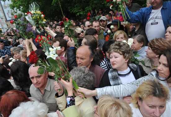 Oleg Yankovsky lying in state