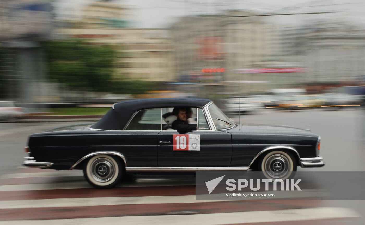Vintage and classic car race held in Moscow