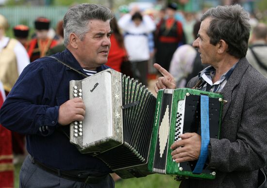 16th annual Russian folklore festival Karavon