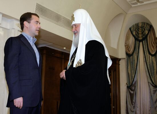 Russian President congratulates Patriarch Kirill on Name Day