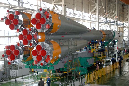 Preparing to launch Soyuz-FG rocket with Soyuz-TMA-15 spacecraft