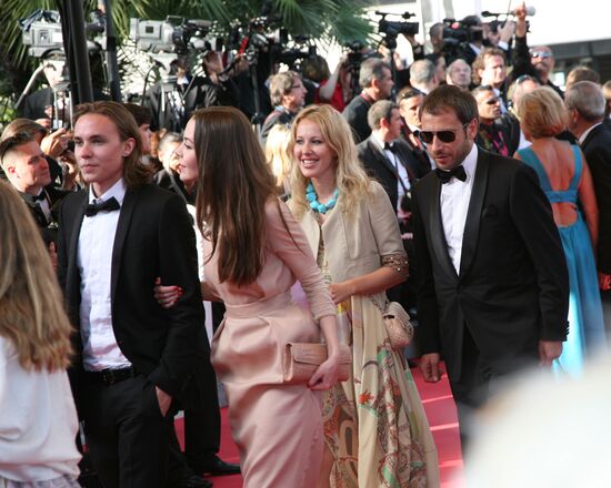 Kseniya Sobchak and Dmitry Savitsky