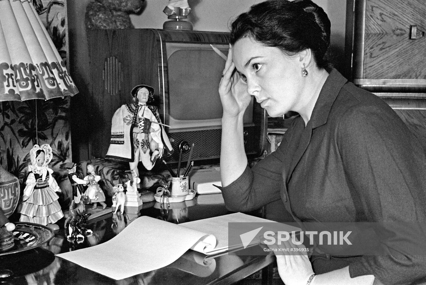 Actress Elina Bystritskaya