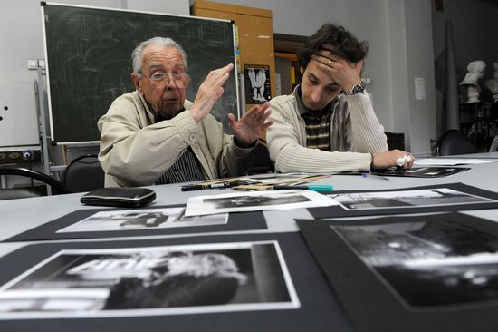 VGIK students studying