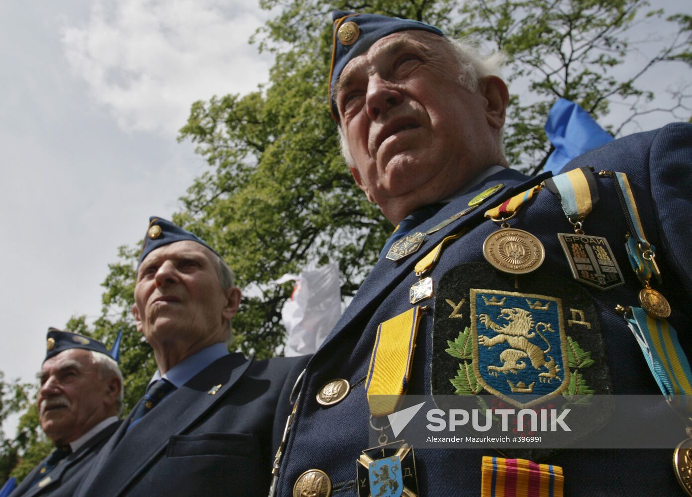 Veteran members of Ukrainian Insurgent Army mark Heroes Day