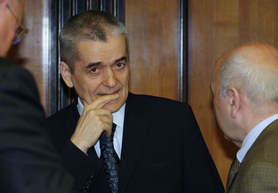 Russian Chief Sanitary Inspector Gennady Onishchenko