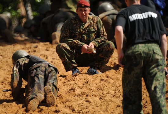 Trials for the right to wear maroon beret in Moscow suburbs