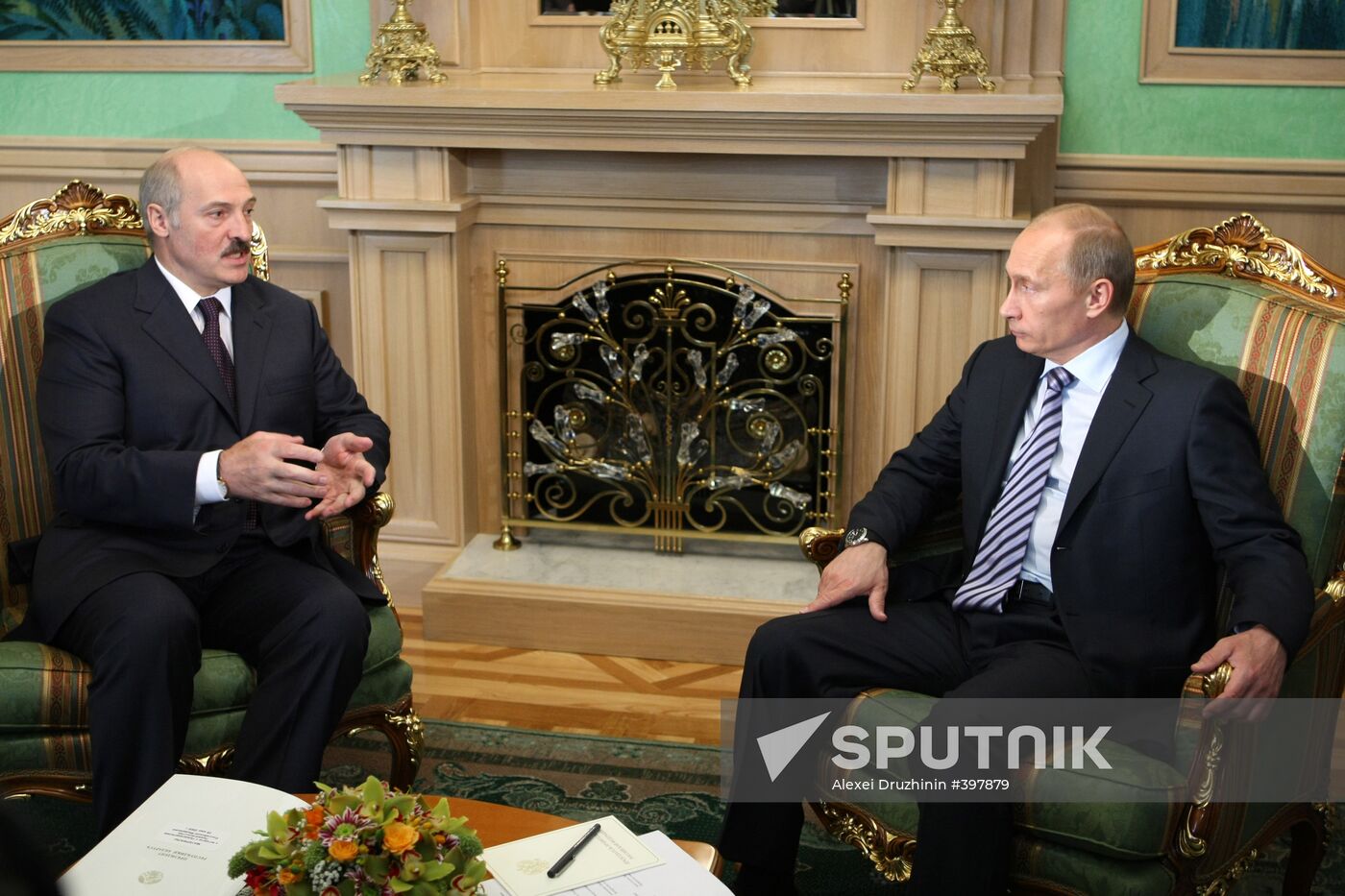 Vladimir Putin and Alexander Lukashenko in Minsk